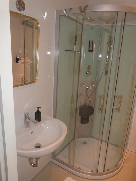 St Martin Apartment Wenen Buitenkant foto