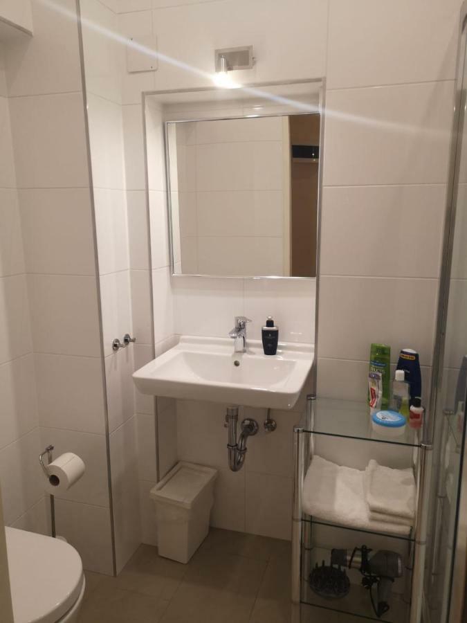 St Martin Apartment Wenen Buitenkant foto